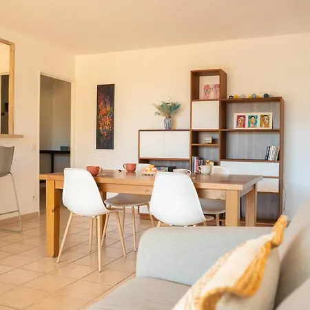Spacieux T3 Avec Terrasse Et Parking A Sanary-sur-Mer