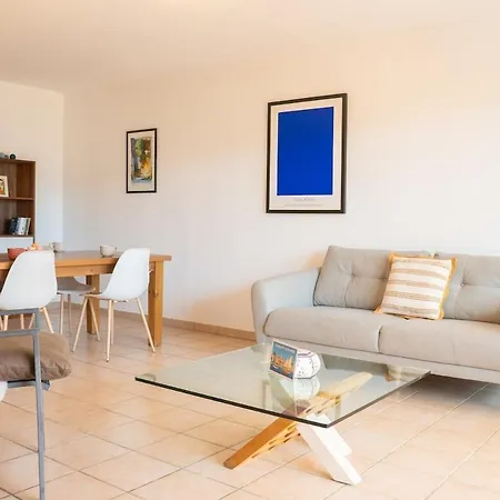 Spacieux T3 Avec Terrasse Et Parking A *