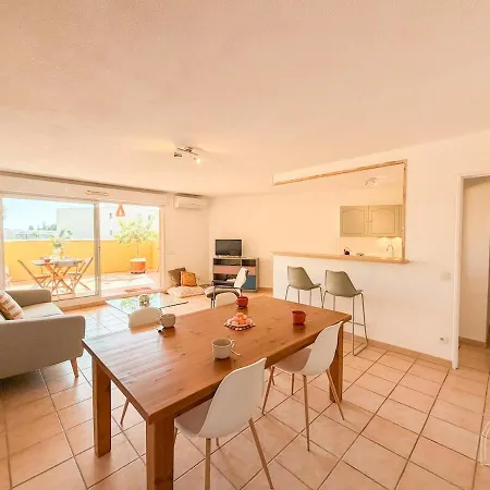 Spacieux T3 Avec Terrasse Et Parking A Apartment Sanary-sur-Mer